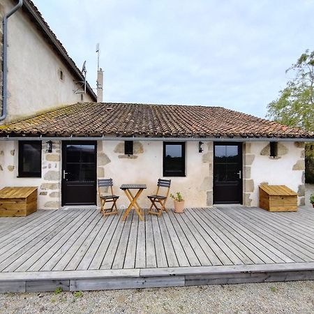 Le Moulin Du Fresne, Chambres D'Hotes Gourgé Exteriér fotografie