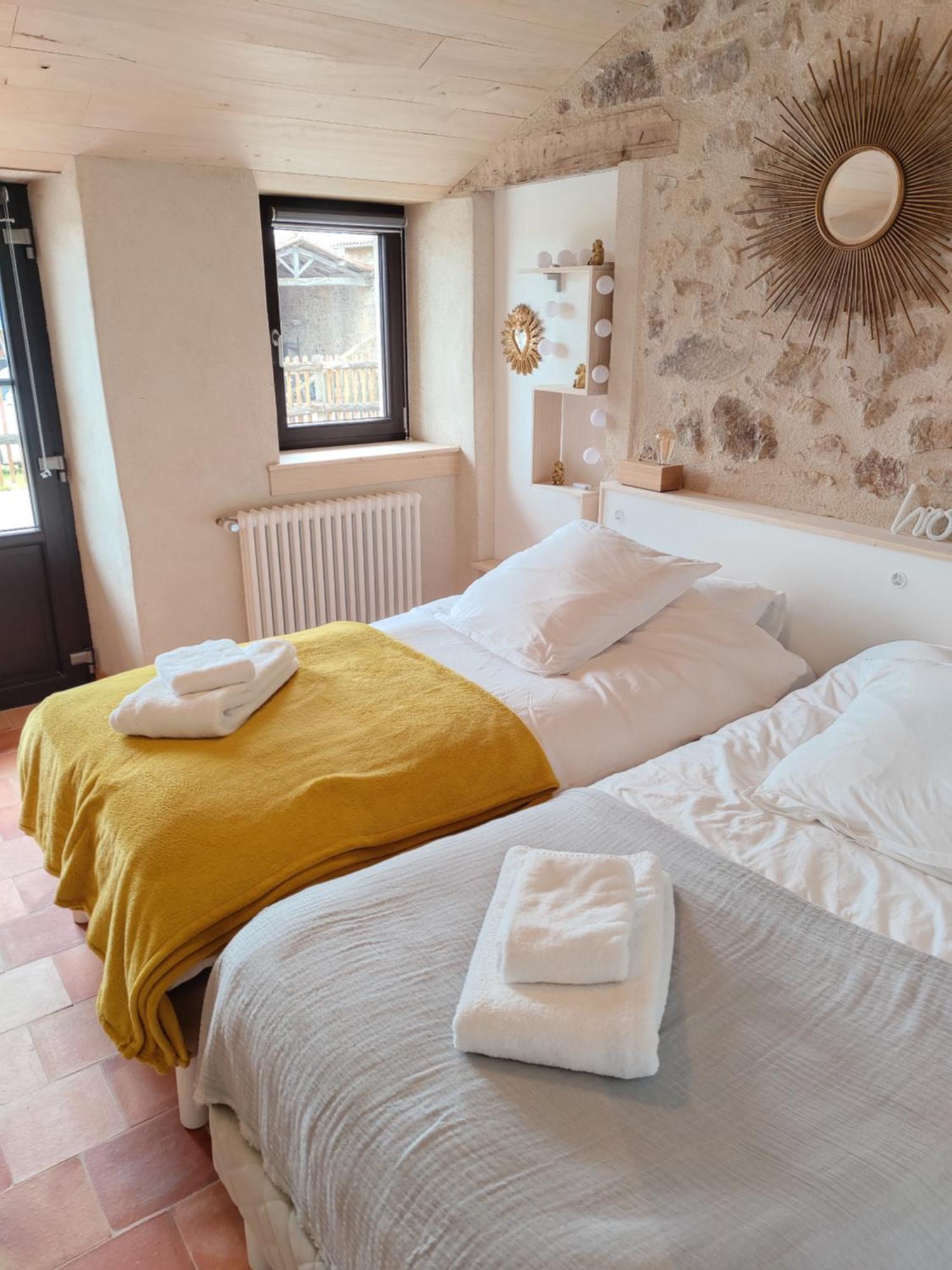 Le Moulin Du Fresne, Chambres D'Hotes Gourgé Exteriér fotografie
